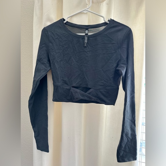 Victoria's Secret Tops - cropped long sleeve athletic shirt